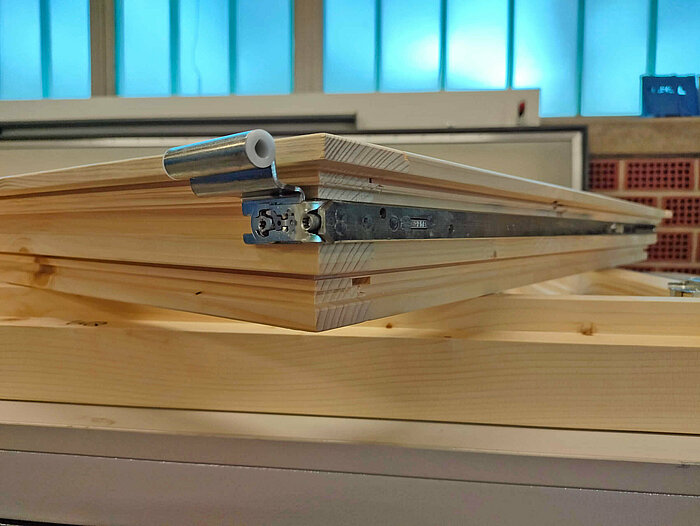 Die Studenten der FHM können IV78 Holzfenster mit Compass Software auf der CNC-Maschine fertigen. 