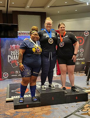 Compass Software Inc. General Manager Milena Schäfer hat Ende Mai schon zum 2. Mal die USPA Amerikanischen Meisterschaften im Kraftdreikampf gewonnen.  
