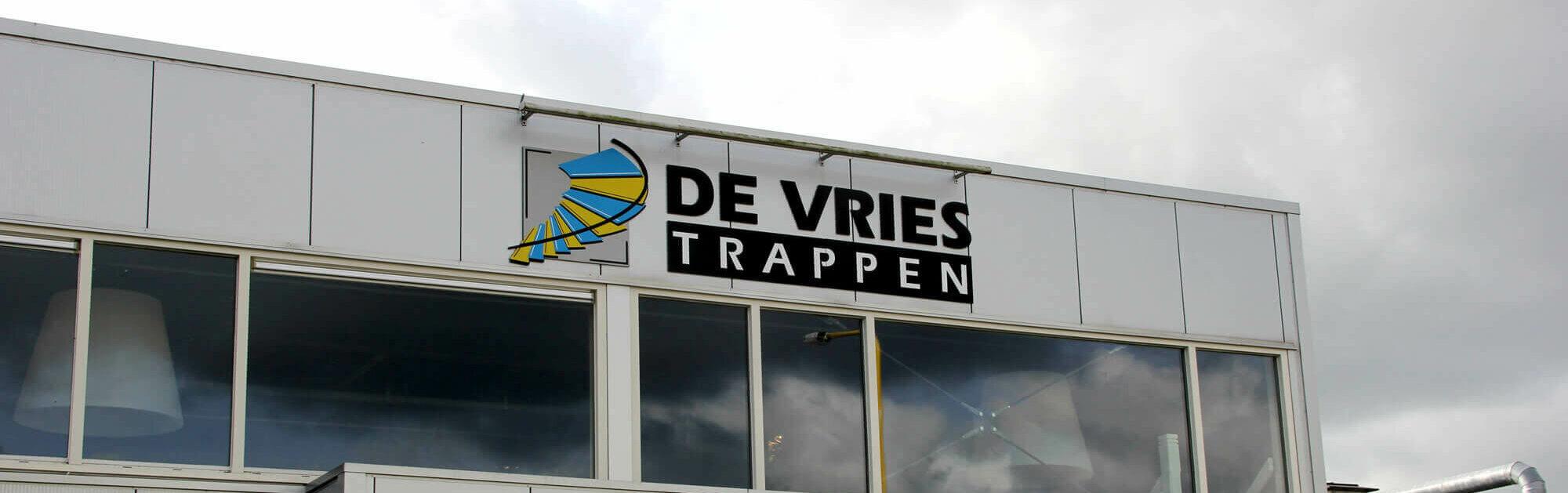 De Vries Trappen Gebäudenansicht