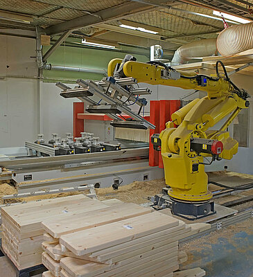 production robot saws wood panels