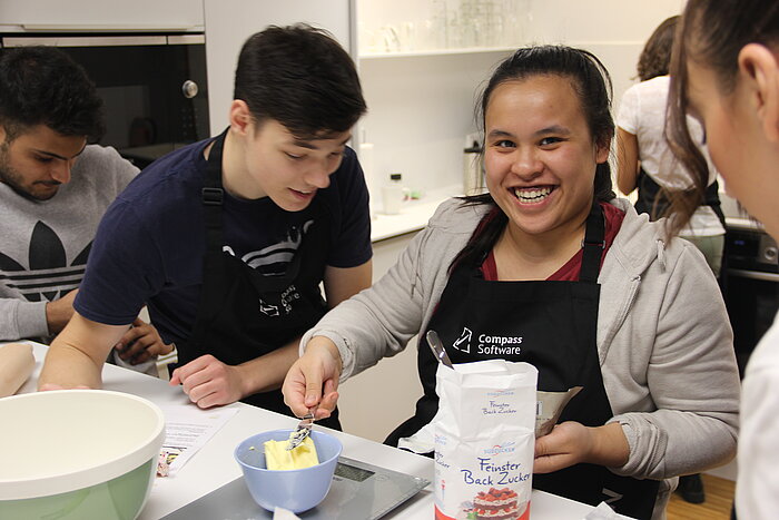 Some of the Compass Software trainees and working students banded together to bake some delicious cookies. 