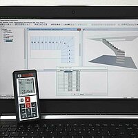 Die Firma Compass Software GmbH hat das Bocsch Laser Messgerät GLM 100C in ihre Treppenbausoftware integriert.