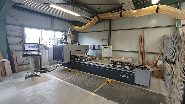 Compass Software hat bei Neukunde Jakobi & Söhne Bautischlerei GmbH aus Thüringen eine Felder Profit H200 CNC-Maschine mit 4 Achsen installiert. 